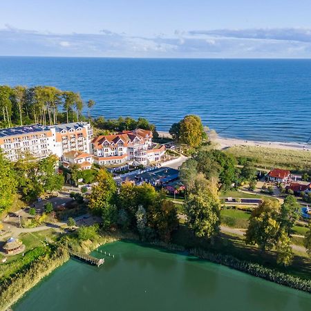 Strandhotel Seerose Kölpinsee Buitenkant foto