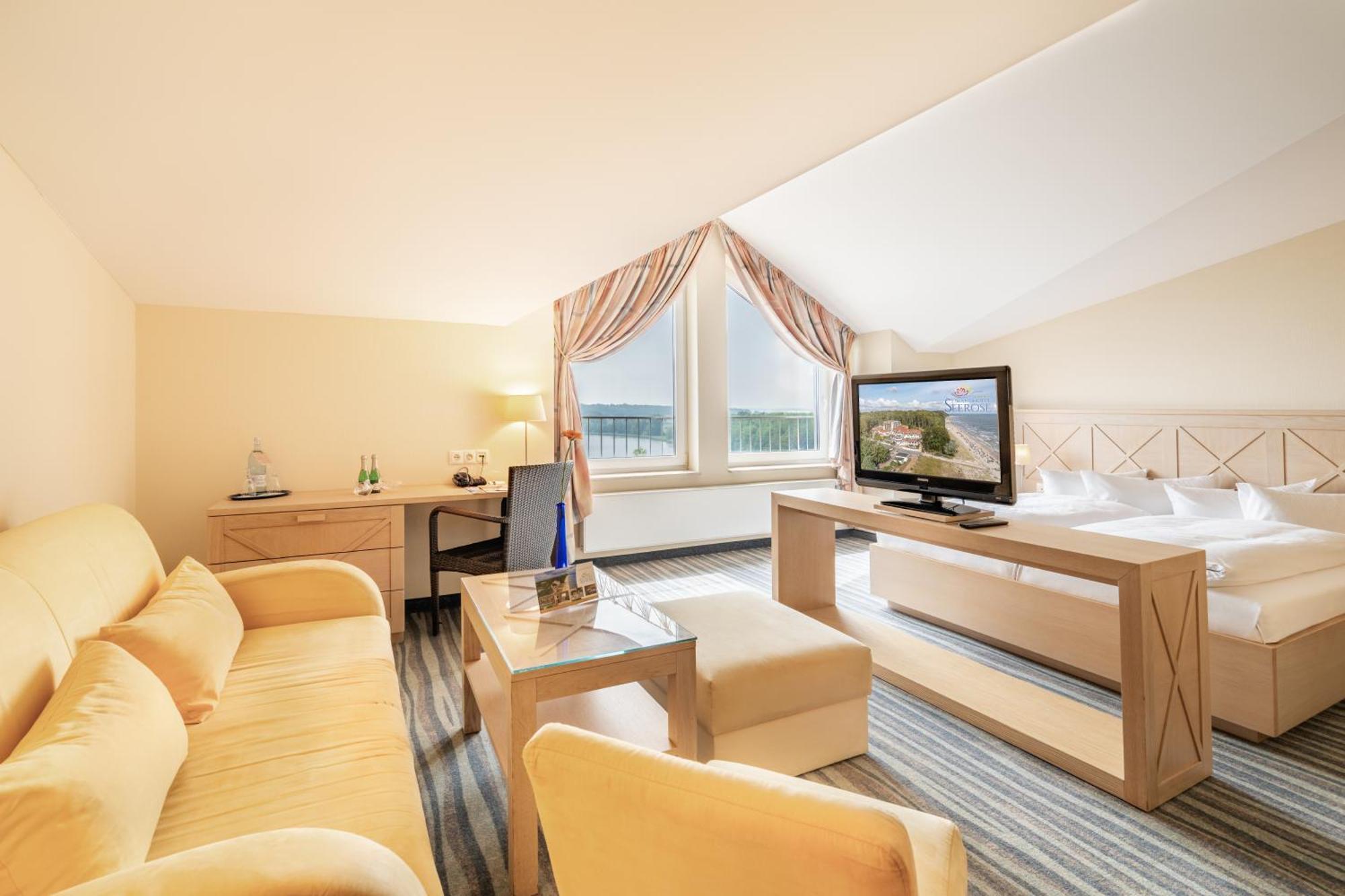 Strandhotel Seerose Kölpinsee Buitenkant foto